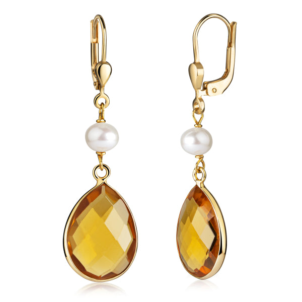 Bijora Ohrhänger mit gelbem Quarz & Süßwasser-Zuchtperle aus recyceltem 925 Silber – 3 Millieme vergoldet, facettierte Steine, edles Design, Gesamtansicht auf weißem Hintergrund.