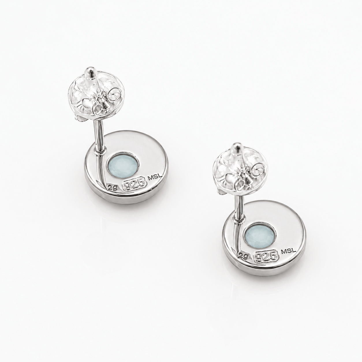 Runde Larimar Ohrstecker mit platinierter Silberfassung 